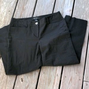White house Black market black slim Capri crop